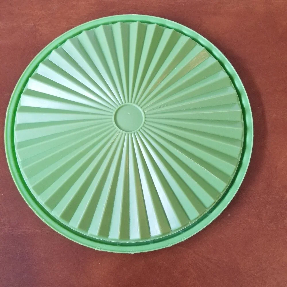 Tupperware Round Green Lid